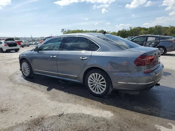 1VWBT7A38HC047012 2017 VOLKSWAGEN PASSAT - Image 2