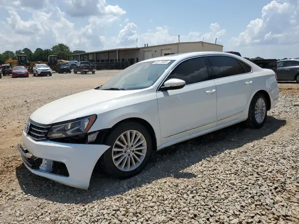1VWBT7A38HC051755 2017 VOLKSWAGEN PASSAT - Image 1
