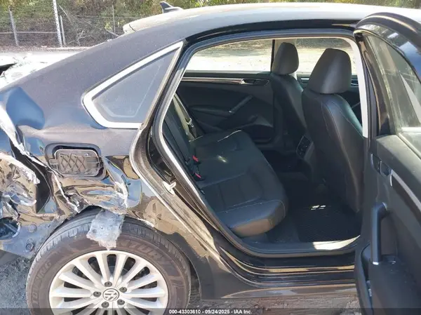 1VWBT7A39GC007102 2016 VOLKSWAGEN PASSAT - Image 8