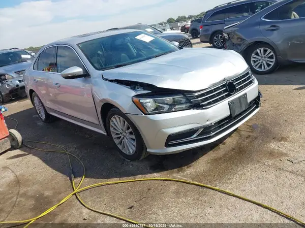 1VWBT7A39GC008704 2016 VOLKSWAGEN PASSAT - Image 1