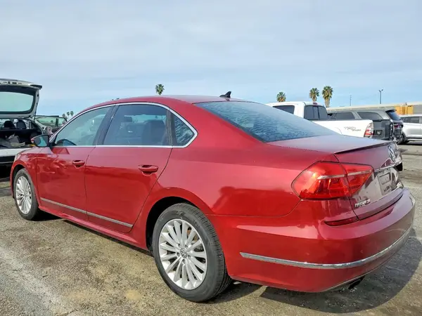 1VWBT7A39GC013787 2016 VOLKSWAGEN PASSAT - Image 2