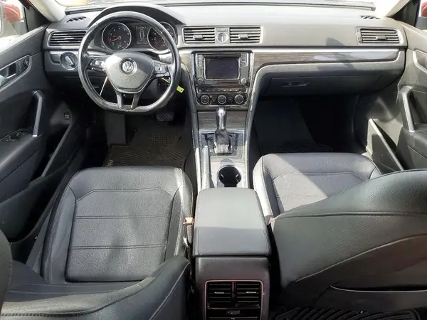 1VWBT7A39GC013787 2016 VOLKSWAGEN PASSAT - Image 8