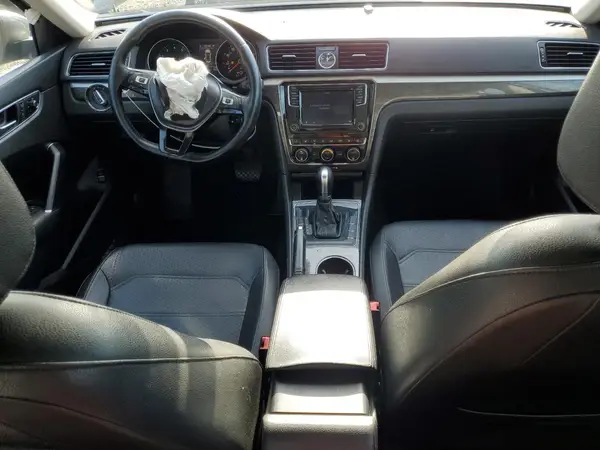 1VWBT7A39GC016222 2016 VOLKSWAGEN PASSAT - Image 8