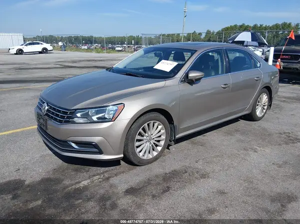 1VWBT7A39GC016835 2016 VOLKSWAGEN PASSAT - Image 2