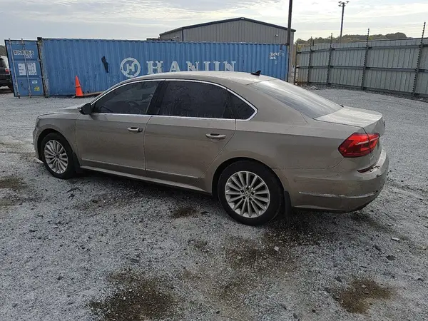 1VWBT7A39GC016995 2016 VOLKSWAGEN PASSAT - Image 2