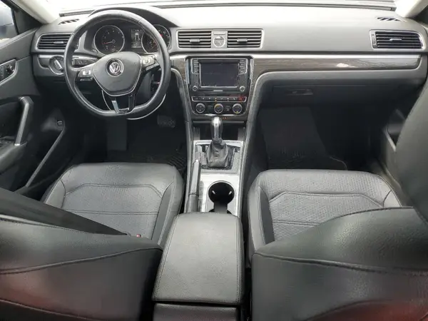 1VWBT7A39GC019900 2016 VOLKSWAGEN PASSAT - Image 8