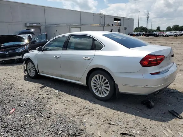 1VWBT7A39GC020741 2016 VOLKSWAGEN PASSAT - Image 2