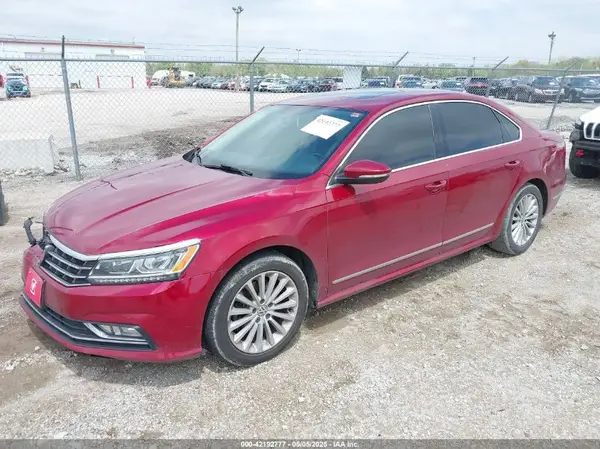 1VWBT7A39GC023770 2016 VOLKSWAGEN PASSAT - Image 2