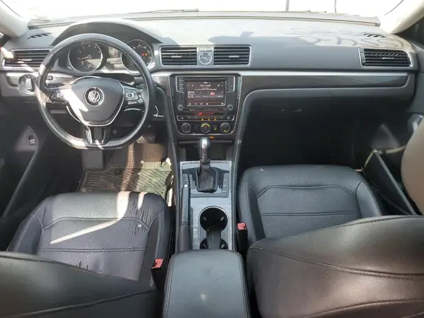 1VWBT7A39GC025468 2016 VOLKSWAGEN PASSAT - Image 8