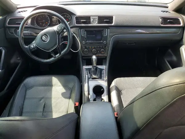 1VWBT7A39GC029083 2016 VOLKSWAGEN PASSAT - Image 8