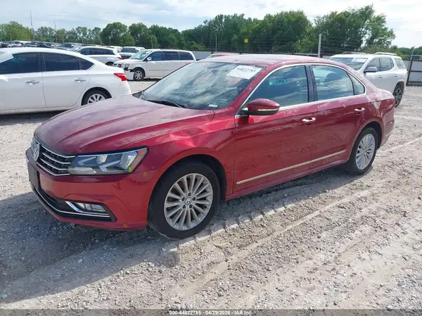1VWBT7A39GC048457 2016 VOLKSWAGEN PASSAT - Image 2