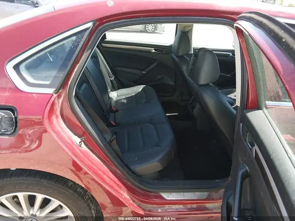 1VWBT7A39GC048457 2016 VOLKSWAGEN PASSAT - Image 8