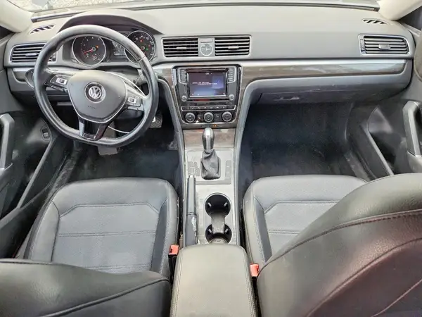 1VWBT7A39GC052749 2016 VOLKSWAGEN PASSAT - Image 8