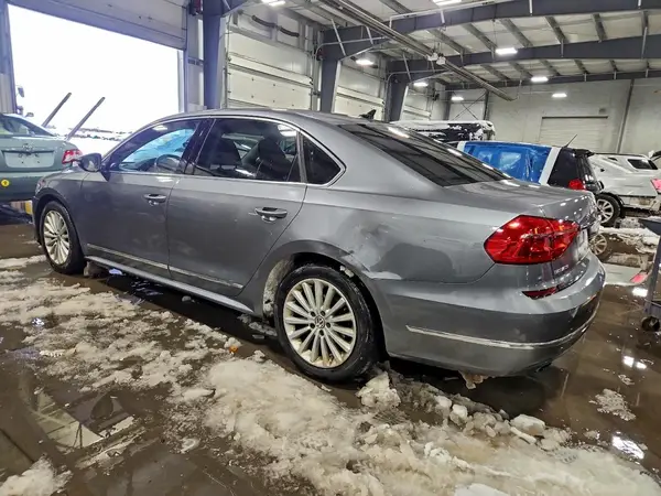 1VWBT7A39GC059992 2016 VOLKSWAGEN PASSAT - Image 2