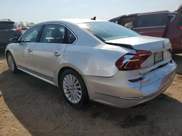 1VWBT7A39HC006887 2017 VOLKSWAGEN PASSAT - Image 2