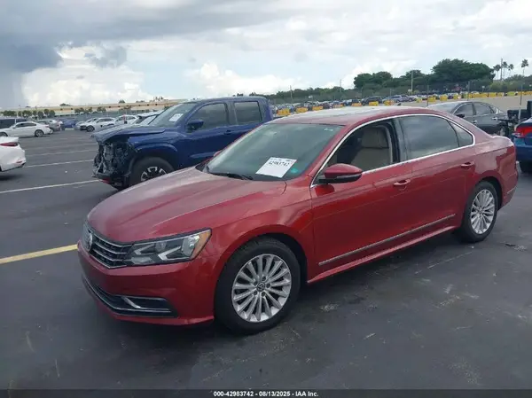 1VWBT7A39HC021938 2017 VOLKSWAGEN PASSAT - Image 2