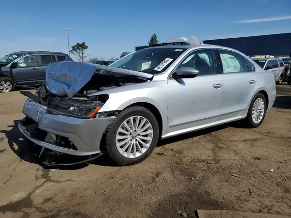 1VWBT7A39HC026699 2017 VOLKSWAGEN PASSAT - Image 1