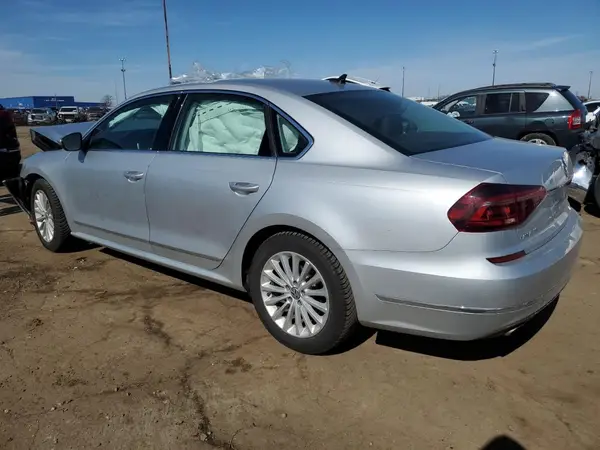 1VWBT7A39HC026699 2017 VOLKSWAGEN PASSAT - Image 2