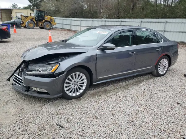 1VWBT7A39HC033183 2017 VOLKSWAGEN PASSAT - Image 1