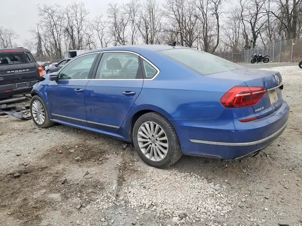 1VWBT7A39HC034270 2017 VOLKSWAGEN PASSAT - Image 2