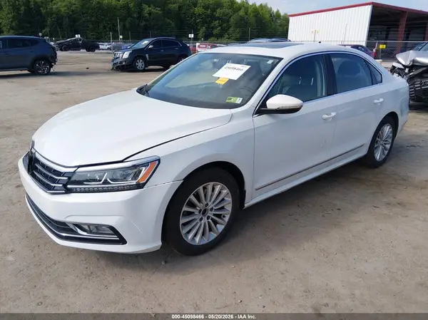 1VWBT7A39HC040750 2017 VOLKSWAGEN PASSAT - Image 2