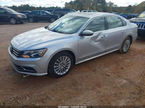 1VWBT7A3XGC006346 2016 VOLKSWAGEN PASSAT - Image 2