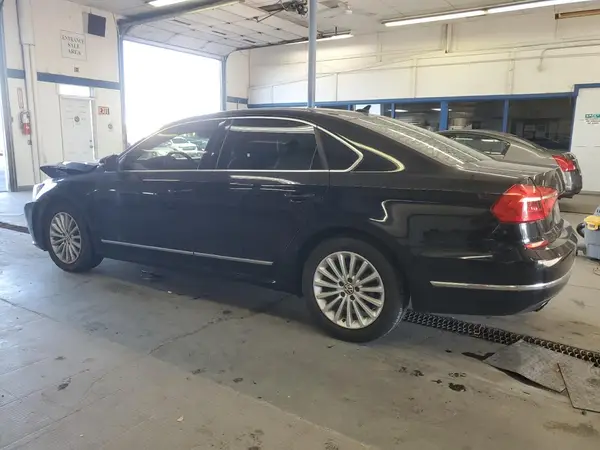 1VWBT7A3XGC009201 2016 VOLKSWAGEN PASSAT - Image 2