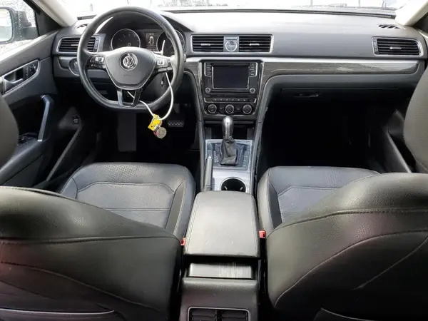 1VWBT7A3XGC011529 2016 VOLKSWAGEN PASSAT - Image 8