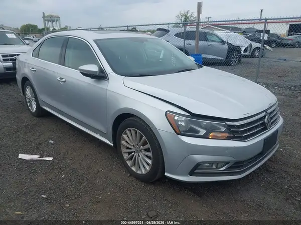 1VWBT7A3XGC016200 2016 VOLKSWAGEN PASSAT - Image 1
