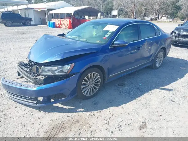 1VWBT7A3XGC025110 2016 VOLKSWAGEN PASSAT - Image 2