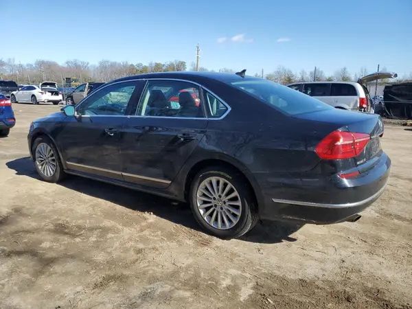 1VWBT7A3XGC025382 2016 VOLKSWAGEN PASSAT - Image 2