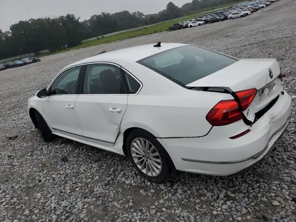 1VWBT7A3XGC026810 2016 VOLKSWAGEN PASSAT - Image 2