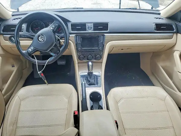 1VWBT7A3XGC027066 2016 VOLKSWAGEN PASSAT - Image 8