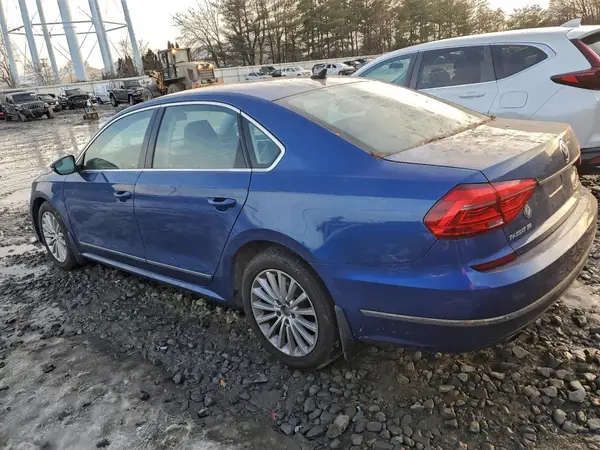 1VWBT7A3XGC031375 2016 VOLKSWAGEN PASSAT - Image 2