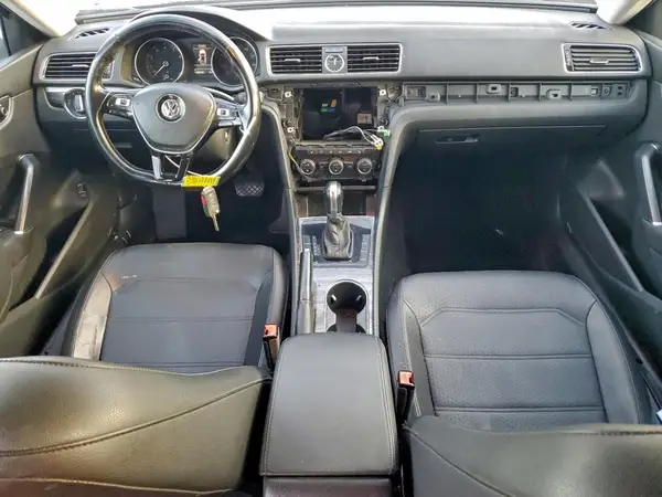 1VWBT7A3XGC031375 2016 VOLKSWAGEN PASSAT - Image 8
