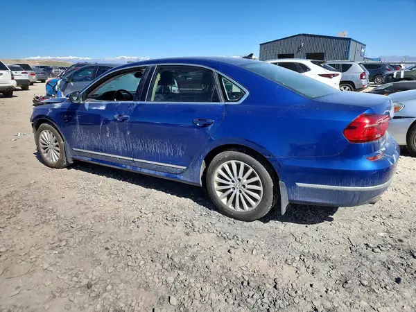 1VWBT7A3XGC042893 2016 VOLKSWAGEN PASSAT - Image 2
