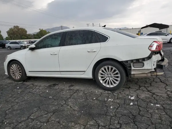 1VWBT7A3XGC050959 2016 VOLKSWAGEN PASSAT - Image 2