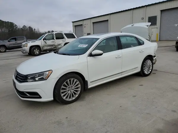 1VWBT7A3XGC052341 2016 VOLKSWAGEN PASSAT - Image 1
