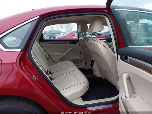 1VWBT7A3XGC055174 2016 VOLKSWAGEN PASSAT - Image 8