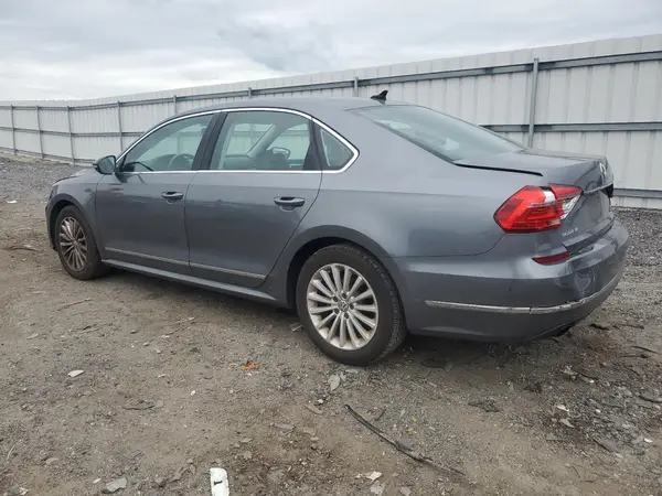 1VWBT7A3XGC057913 2016 VOLKSWAGEN PASSAT - Image 2
