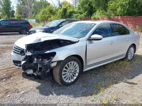 1VWBT7A3XGC061069 2016 VOLKSWAGEN PASSAT - Image 2