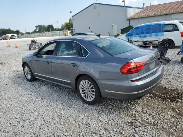1VWBT7A3XGC063792 2016 VOLKSWAGEN PASSAT - Image 2