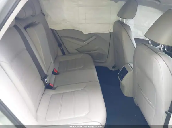 1VWBT7A3XGC064943 2016 VOLKSWAGEN PASSAT - Image 8