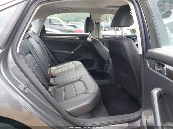 1VWBT7A3XGC066580 2016 VOLKSWAGEN PASSAT - Image 8
