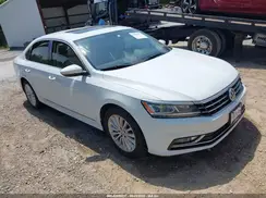 1VWBT7A3XGC067745 2016 VOLKSWAGEN PASSAT