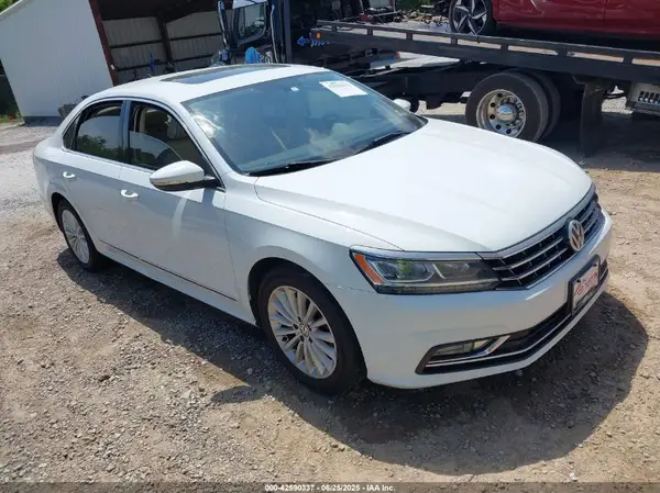 1VWBT7A3XGC067745 2016 VOLKSWAGEN PASSAT - Image 1