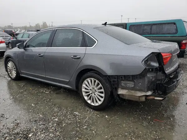 1VWBT7A3XGC068278 2016 VOLKSWAGEN PASSAT - Image 2