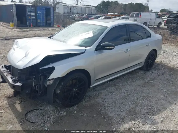 1VWBT7A3XHC001777 2017 VOLKSWAGEN PASSAT - Image 2