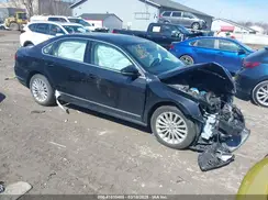 1VWBT7A3XHC009040 2017 VOLKSWAGEN PASSAT