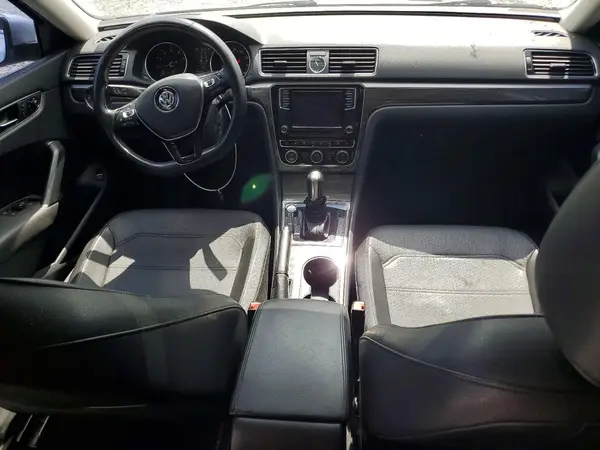 1VWBT7A3XHC019812 2017 VOLKSWAGEN PASSAT - Image 8